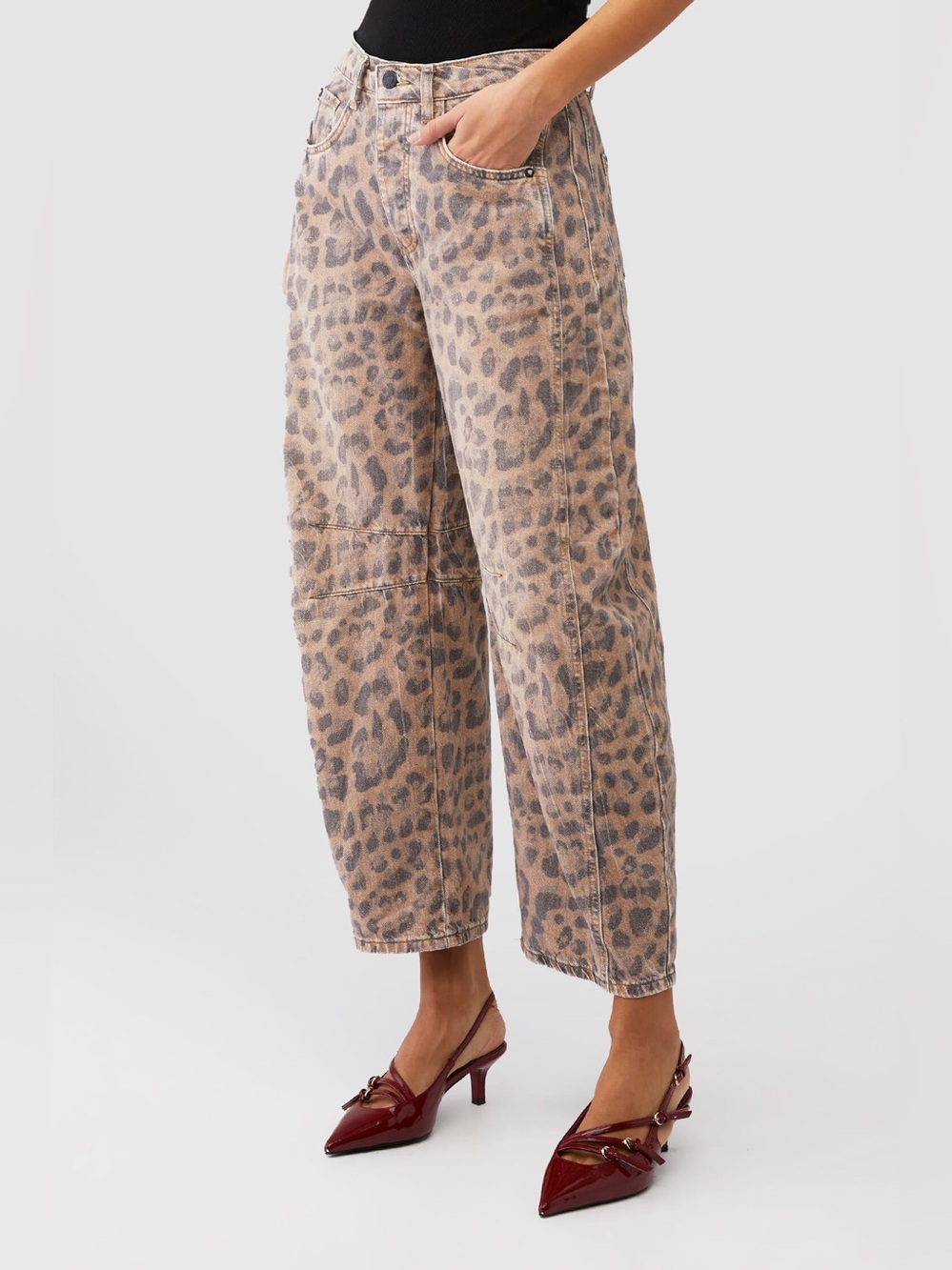 Free People We The Free Good Luck Printed Barrel Jeans leopard print. Size 27. - Picture 2 of 13